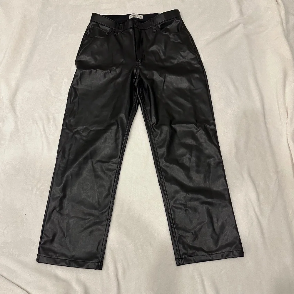 ABERCROMBIE & FITCH 90'S RELAXED VEGAN LEATHER CURVE LOVE PANTS 32 - Picture 6 of 9